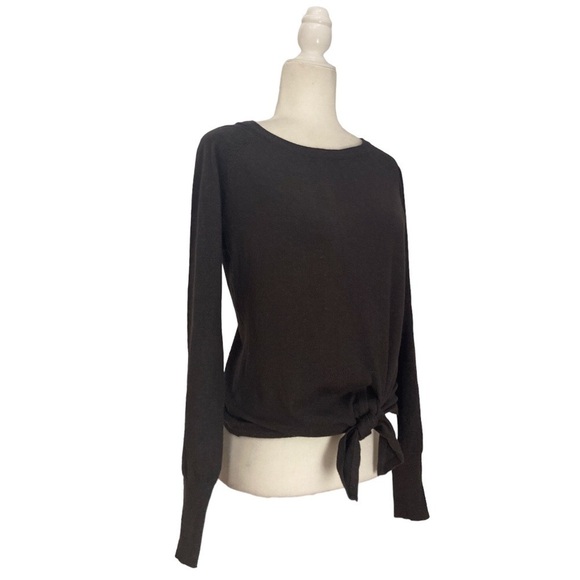 Harley and Me Collection Cashmere Blend Tie Front Top NWOT - Picture 4 of 8